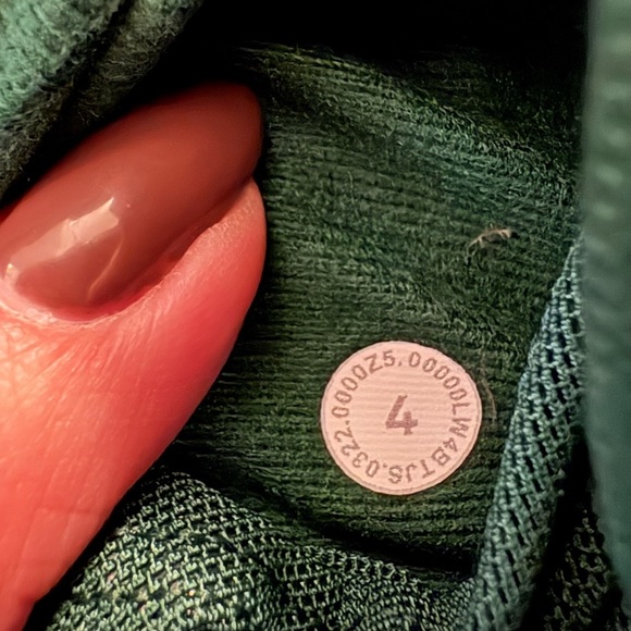 Lululemon Wunder Puff Goose Down Jacket - Picture 10 of 15